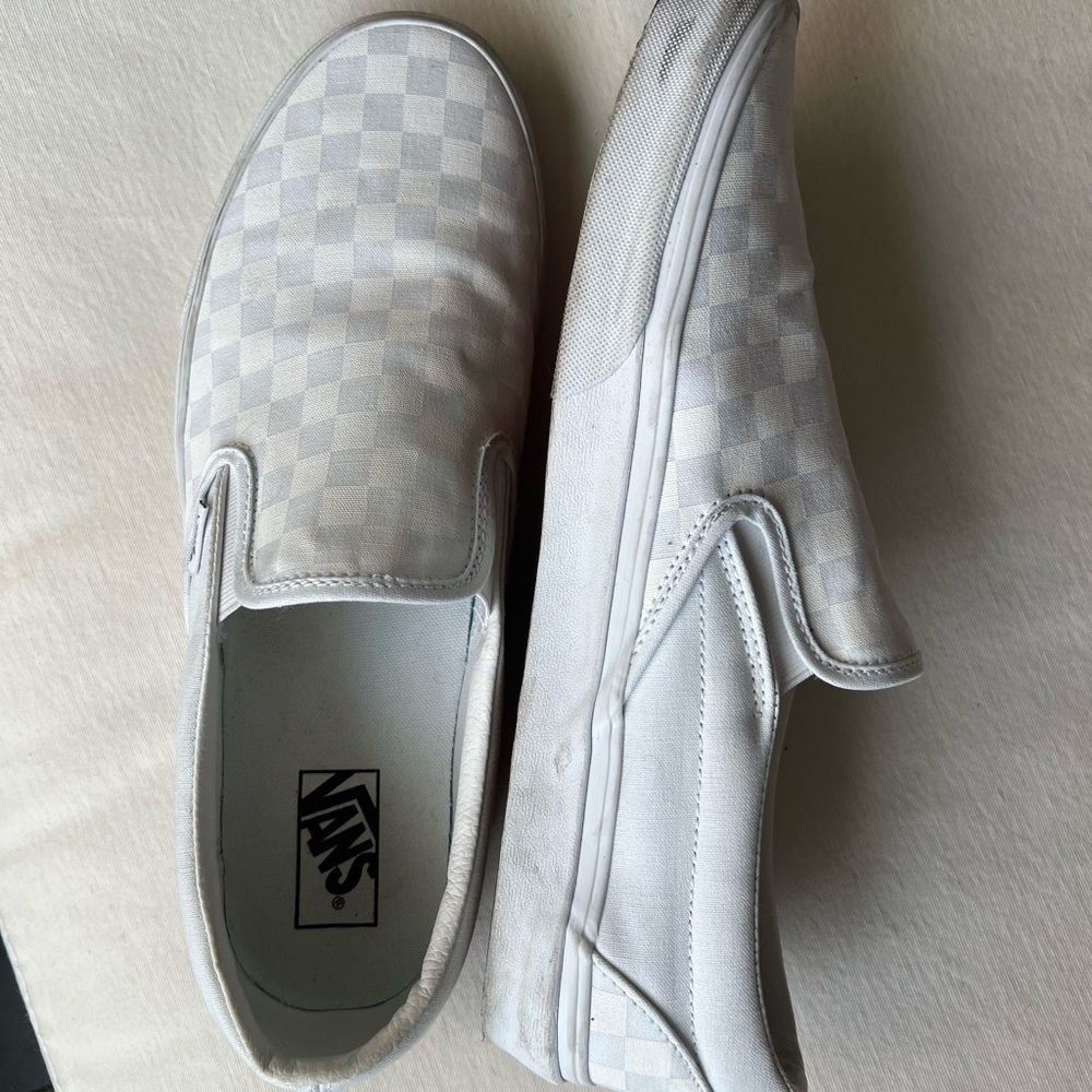 Vans Classic White checkerboard Slip-On Sneakers